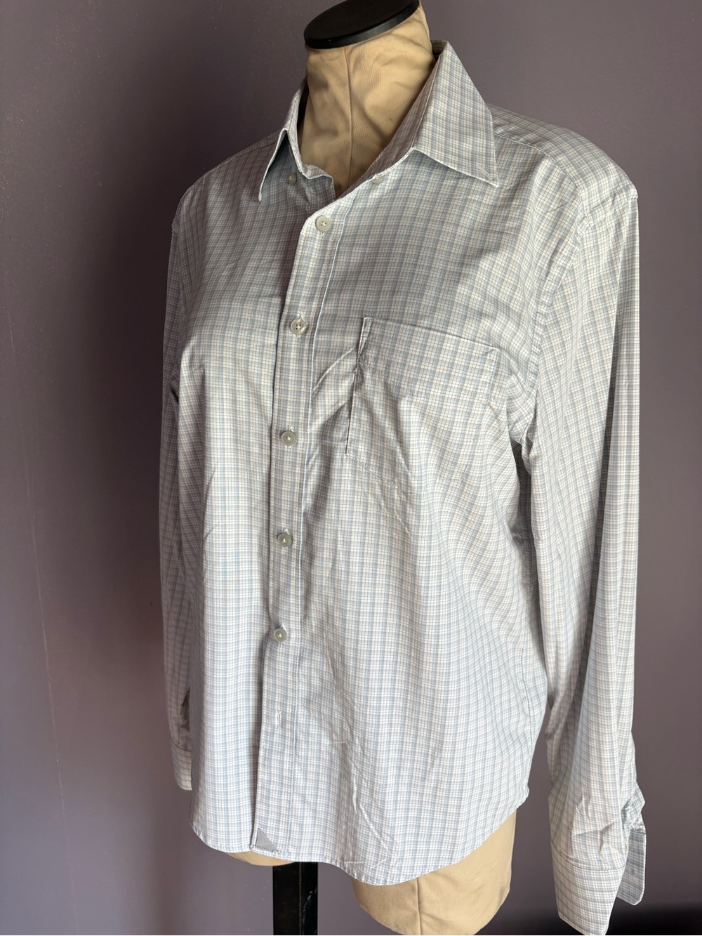 UNTUCKit Men's Gray and Light Blue Plaid Dress Shirt